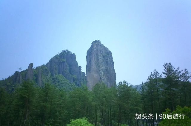 IM电竞 IM电竞app浙江有一景区以山水神秀为主题可欣赏姑妇岩、鼎湖峰及芙蓉峡(图3)