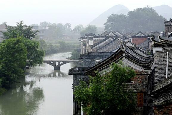 IM电竞 IM电竞平台湖南有座低调古村山水相依建筑物古韵十足还能带来好运？(图4)