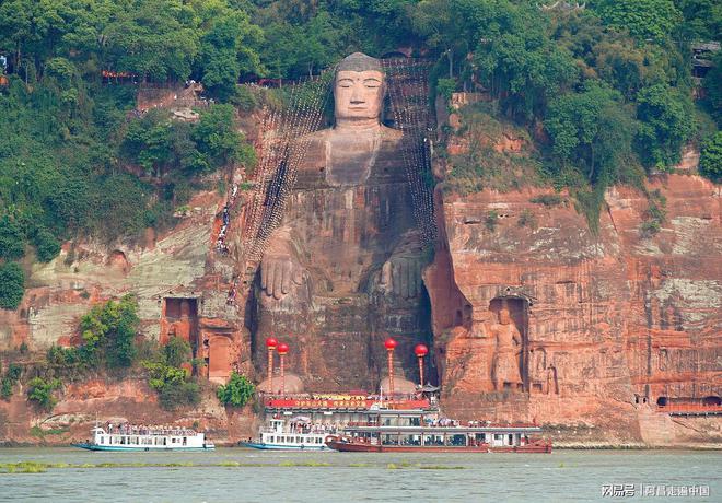 IM电竞 电子竞技平台四川乐山大佛免费四天门票十年难遇一次机会千万不要错过(图3)