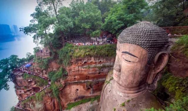 IM电竞 电子竞技平台世界上最高的石刻佛像耗时约90年建成为何能千年不朽？(图5)