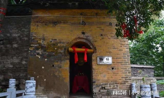 江苏一IM电竞 电子竞技平台座千年古寺以石佛石窟和摩崖石刻闻名媲美河南龙门石窟(图7)