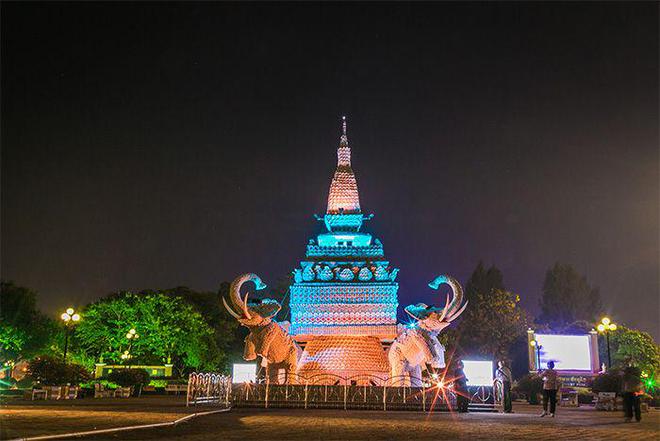 IM电竞 电子竞技平台做好这四点城市广场夜景照明能给人们提供视觉享受(图1)